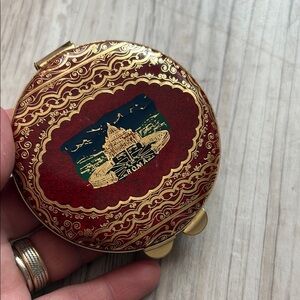 Vintage Powder Box  Roma skin